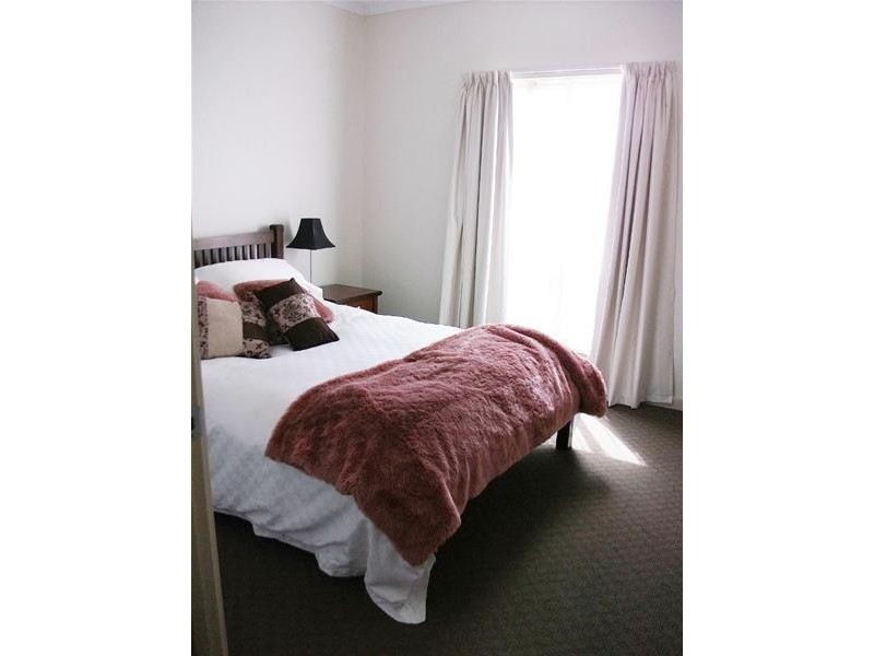 18 The Mall, Mawson Lakes SA 5095