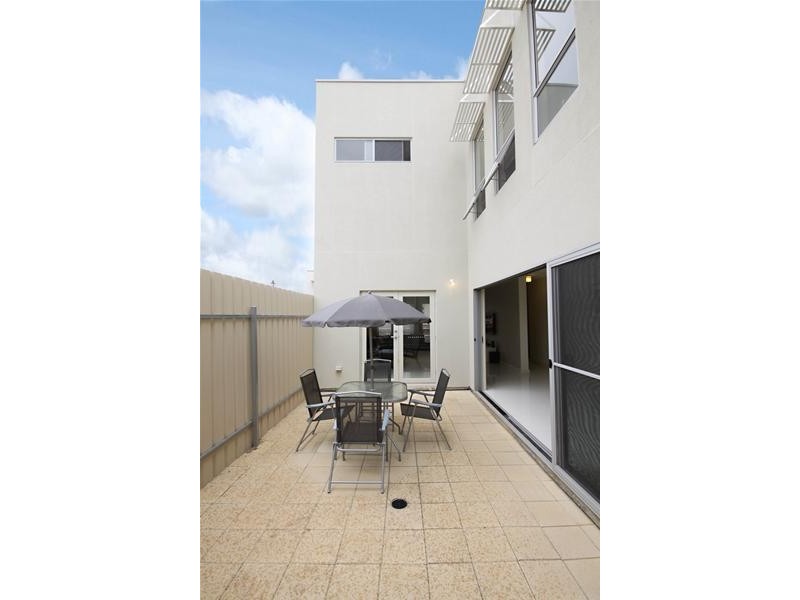 18 The Mall, Mawson Lakes SA 5095