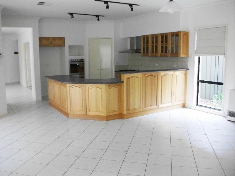 13 Shearwater Drive, Mawson Lakes SA 5095