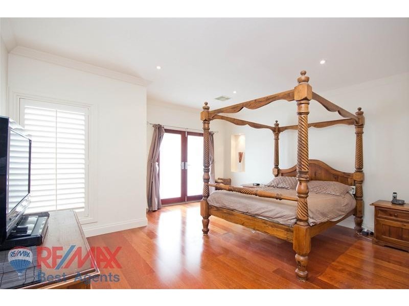9 Atiu Street, Mawson Lakes SA 5095
