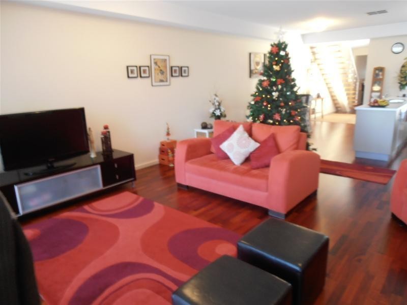 5 Pine Court, Mawson Lakes SA 5095