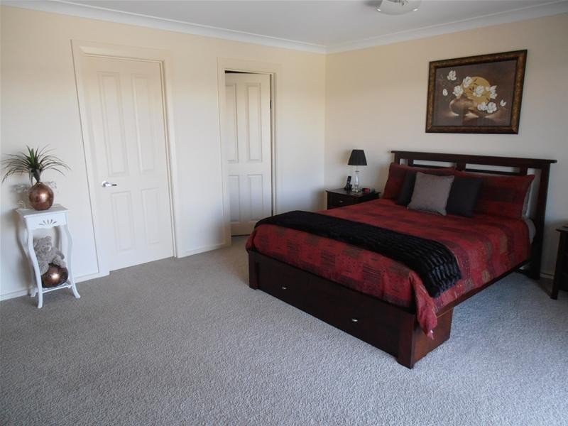 5 Pine Court, Mawson Lakes SA 5095