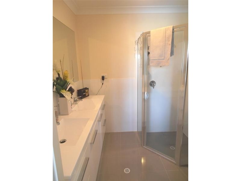 5 Pine Court, Mawson Lakes SA 5095