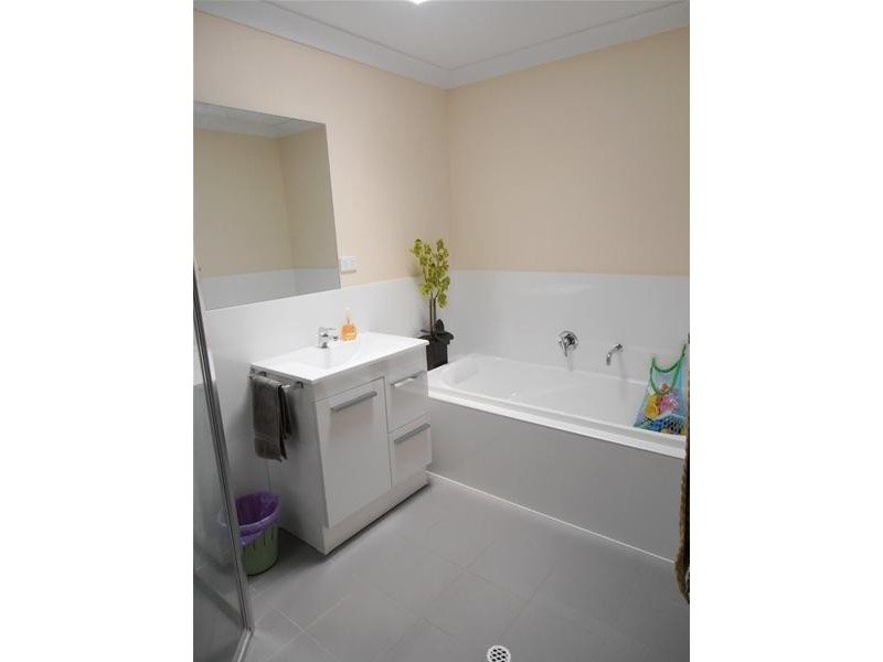 5 Pine Court, Mawson Lakes SA 5095