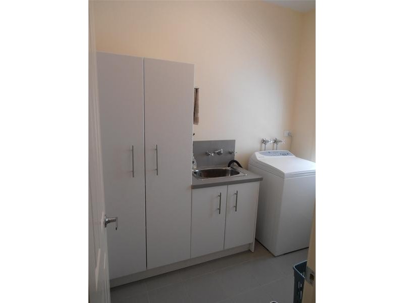 5 Pine Court, Mawson Lakes SA 5095