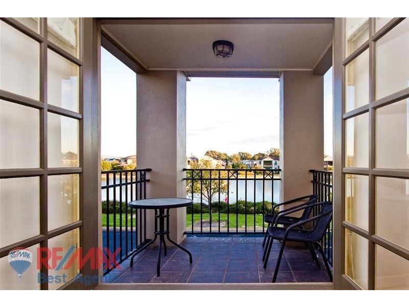 13 Shearwater Drive, Mawson Lakes SA 5095