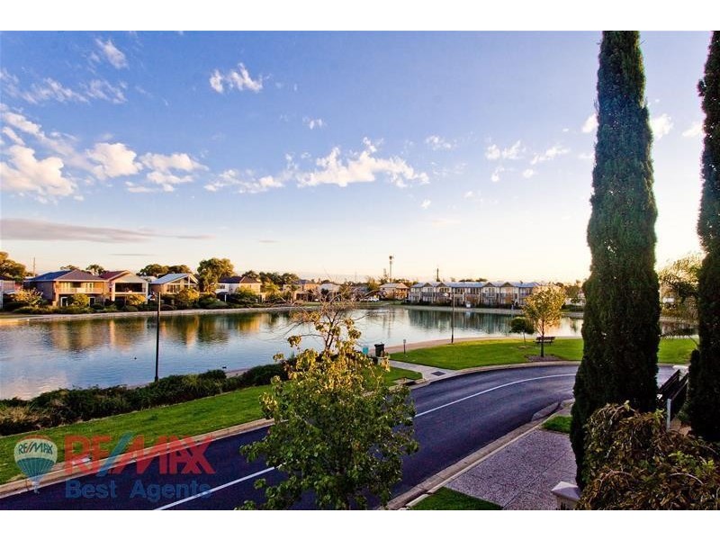 13 Shearwater Drive, Mawson Lakes SA 5095