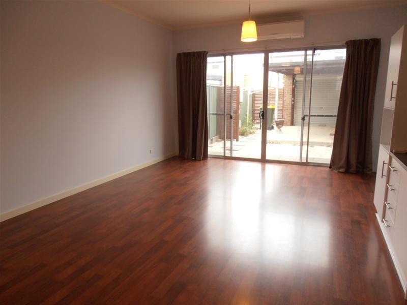 75 MacMillan Avenue, Mawson Lakes SA 5095