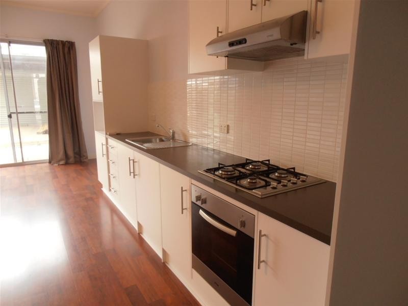 75 MacMillan Avenue, Mawson Lakes SA 5095