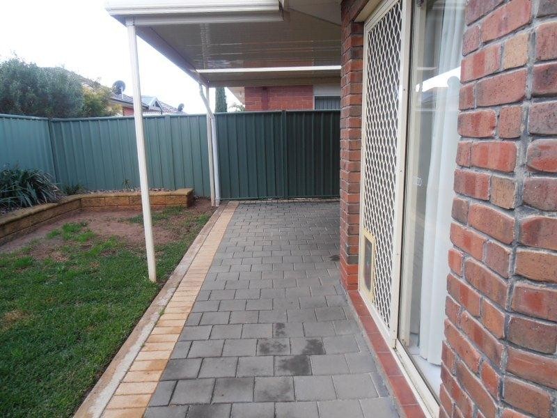 13 Mallard Crescent, Mawson Lakes SA 5095