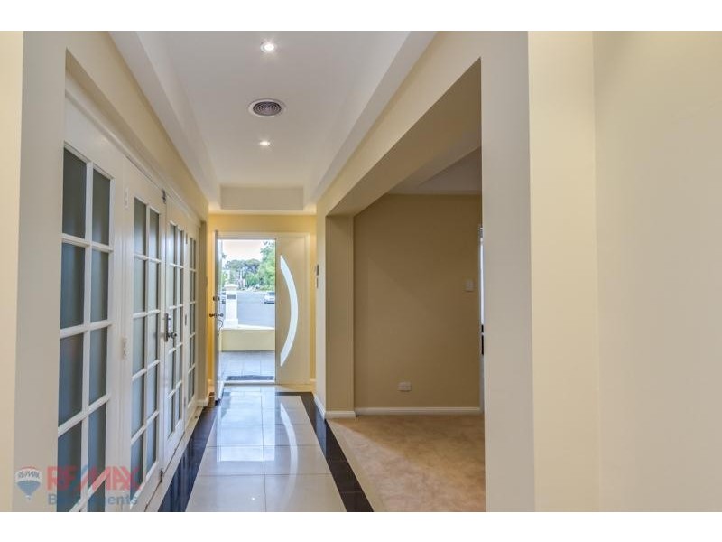 32 Grasswren Way, Mawson Lakes SA 5095