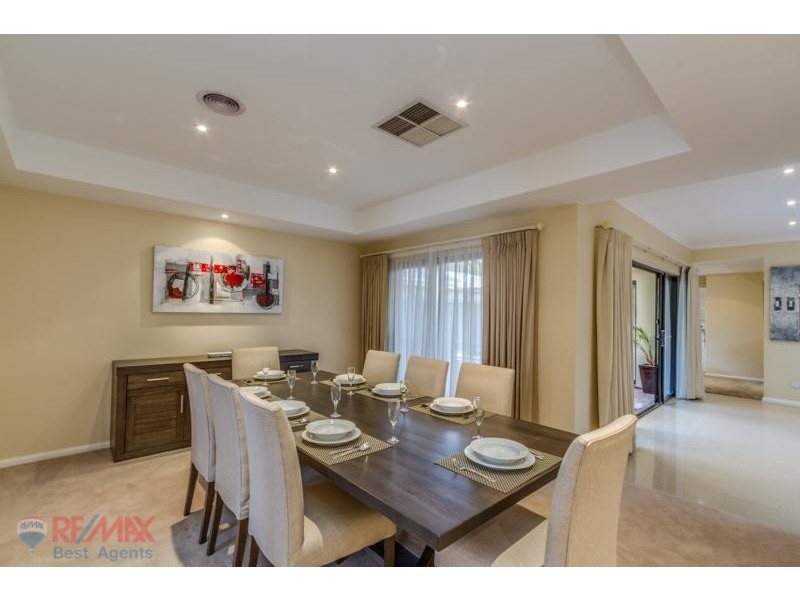 32 Grasswren Way, Mawson Lakes SA 5095