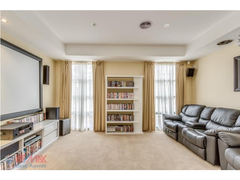 32 Grasswren Way, Mawson Lakes SA 5095