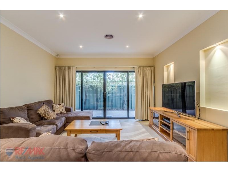 32 Grasswren Way, Mawson Lakes SA 5095