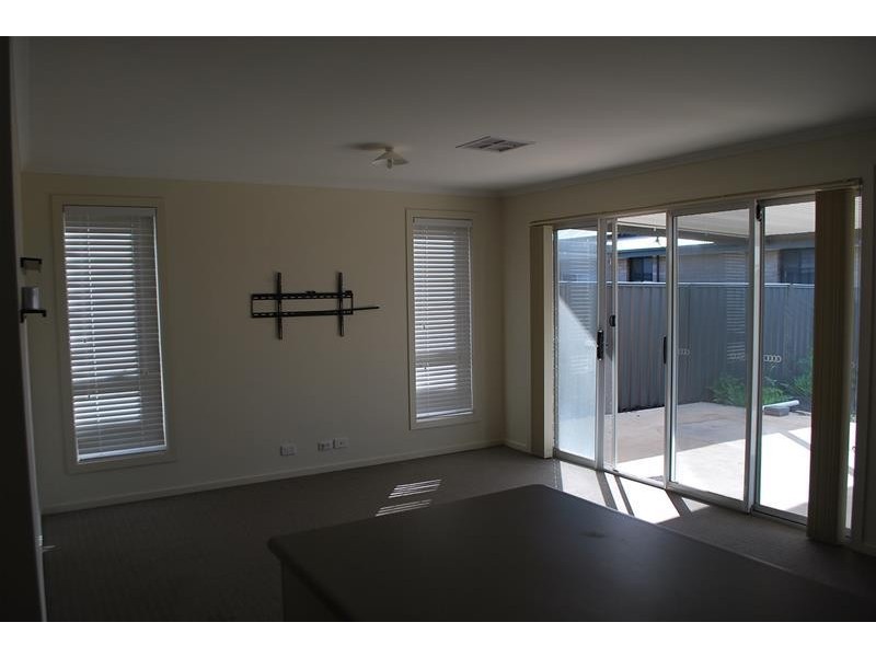 6 Hume Street, Andrews Farm SA 5114