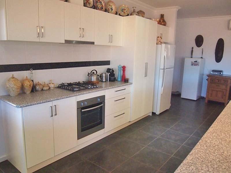 2 Bargas Link, Broome WA 6725