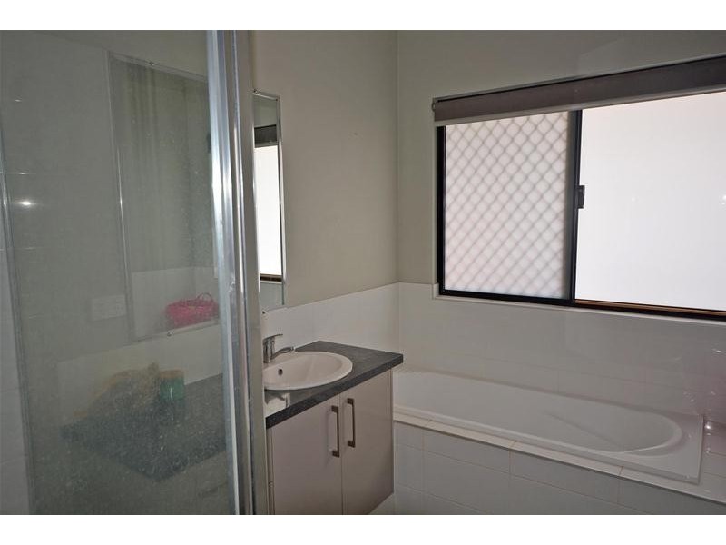 18 Honeyeater Loop, Djugun WA 6725