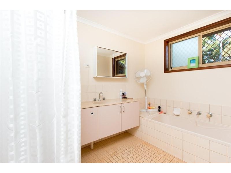 2 Hawkes Place, Cable Beach WA 6726