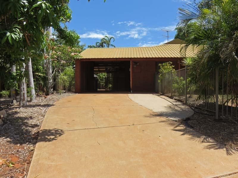 4/2 Tamaki Mews, Cable Beach WA 6726