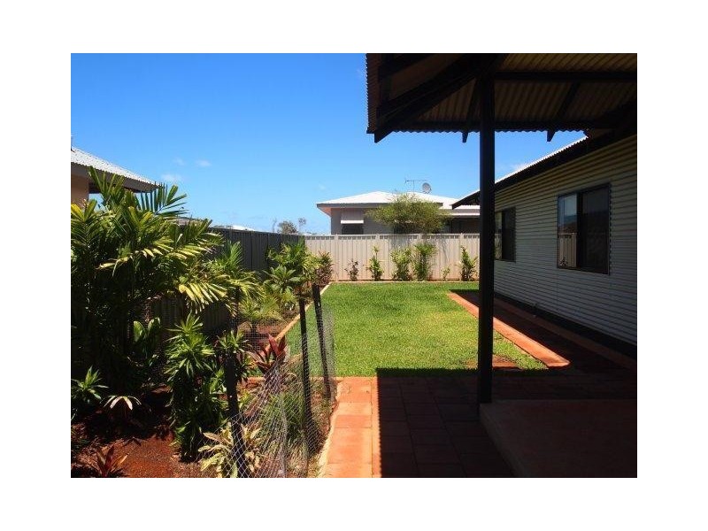 15 Sameshima Gardens, Bilingurr WA 6725