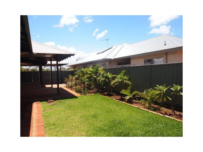 15 Sameshima Gardens, Bilingurr WA 6725