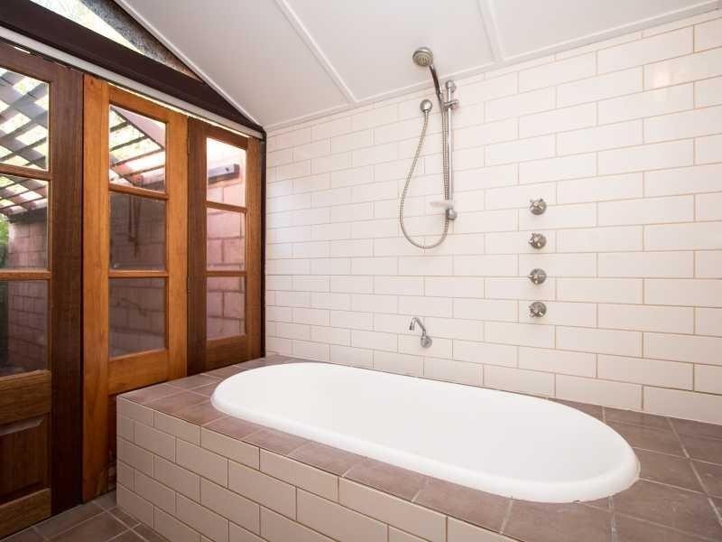 17 Woods Drive, Cable Beach WA 6726