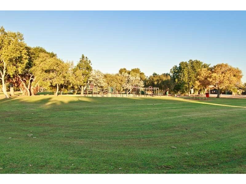 12B Pelcan Gardens, Broome WA 6725