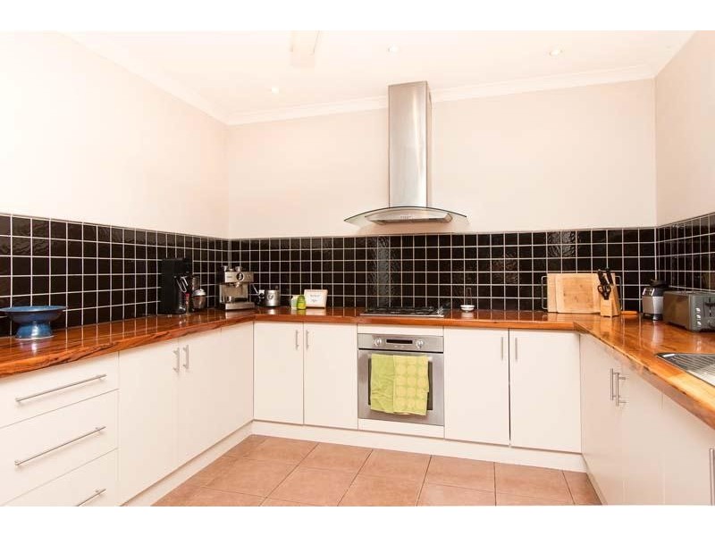 6 Honeyeater Loop, Djugun WA 6725