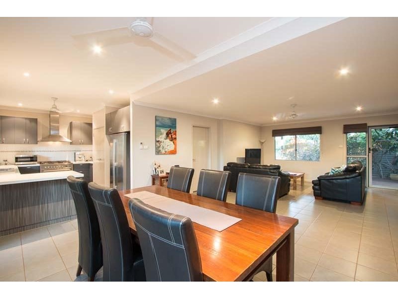 12B Pelcan Gardens, Broome WA 6725