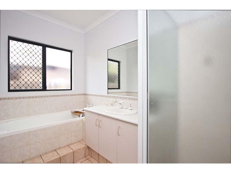 33 Bowerbird Loop, Djugun WA 6725