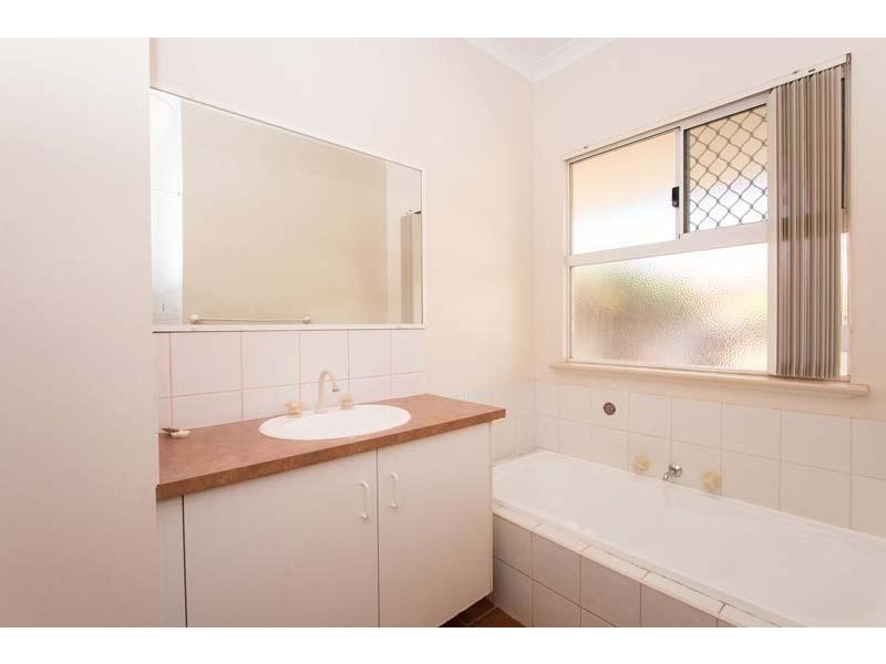 8 Whimbrel Street, Djugun WA 6725