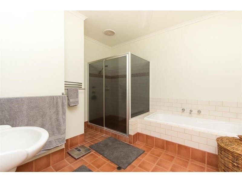 2/4 Kapang Drive, Cable Beach WA 6726