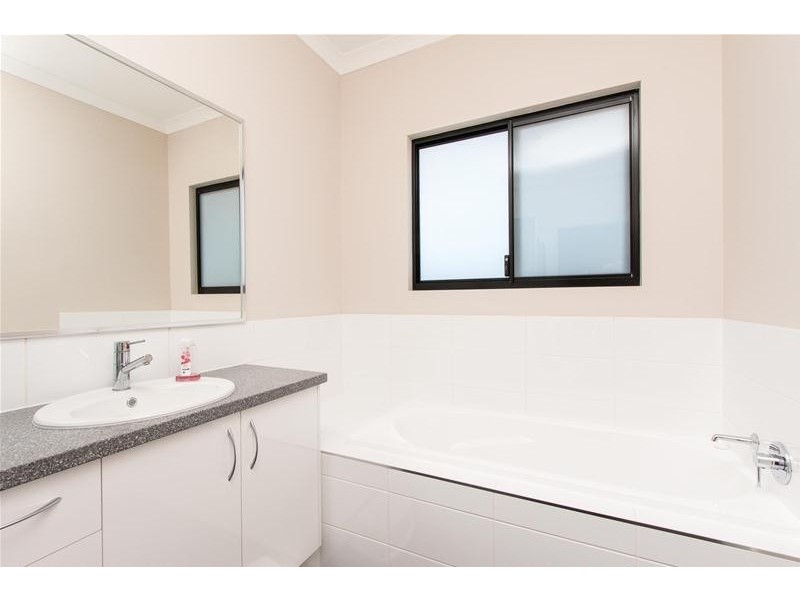 81 Tomarito Crescent, Bilingurr WA 6725