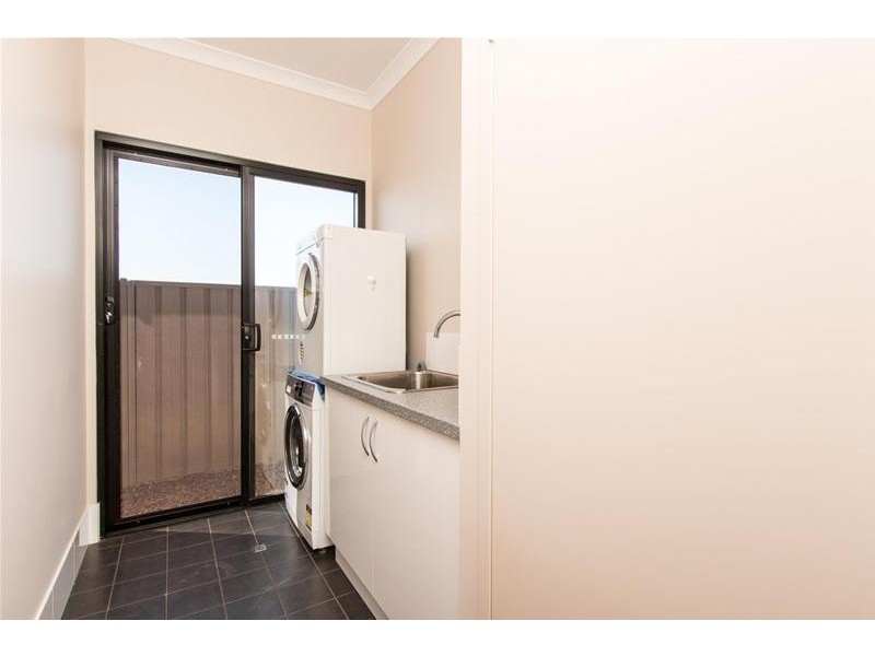 81 Tomarito Crescent, Bilingurr WA 6725