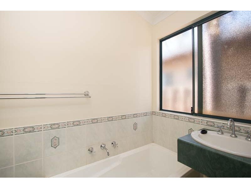 10 Brolga Court, Djugun WA 6725