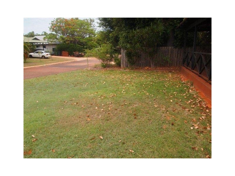 2 Barnsley Place, Cable Beach WA 6726