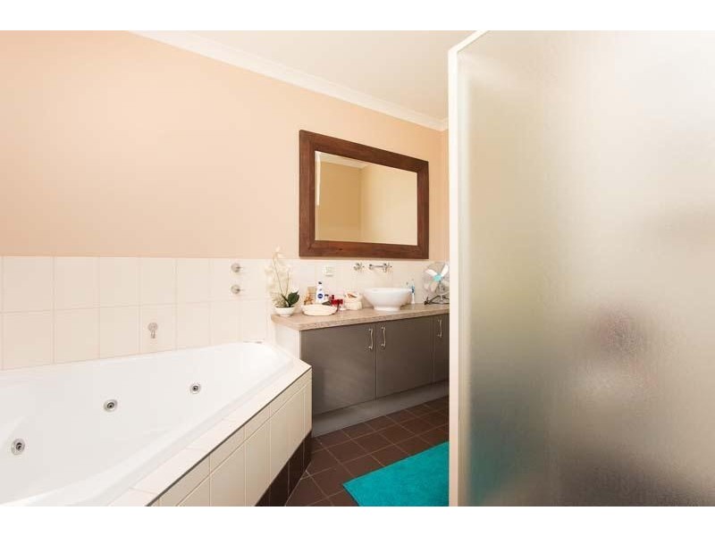 10 Quoll Way, Djugun WA 6725