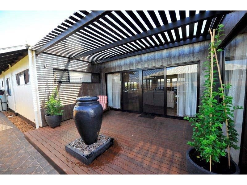 6 Shiosaki Brace, Bilingurr WA 6725