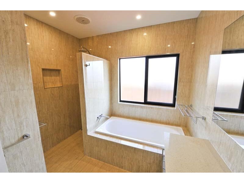 6 Shiosaki Brace, Bilingurr WA 6725