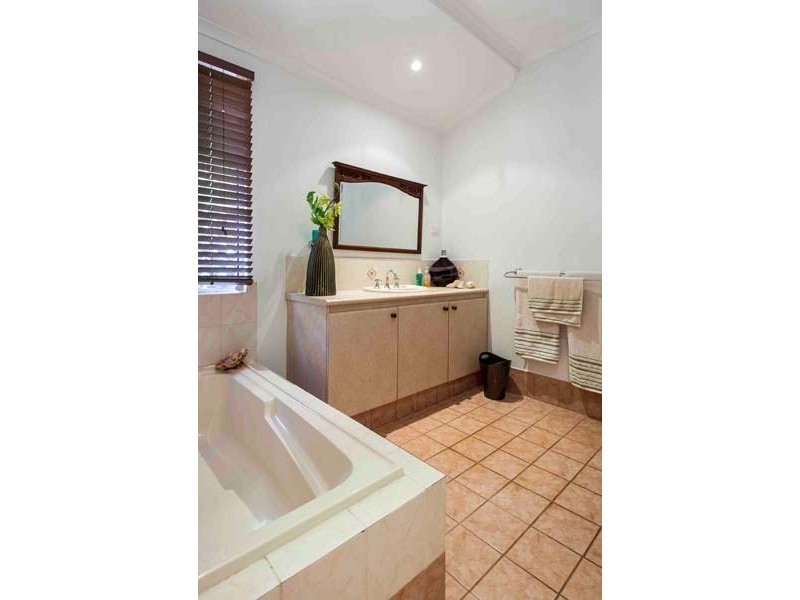 1 Howe Drive, Cable Beach WA 6726