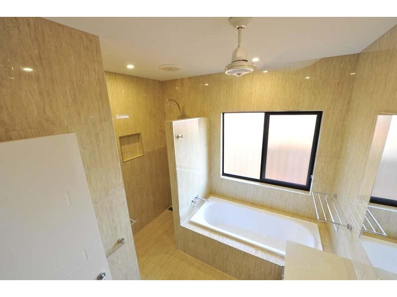 6 Shiosaki Brace, Bilingurr WA 6725