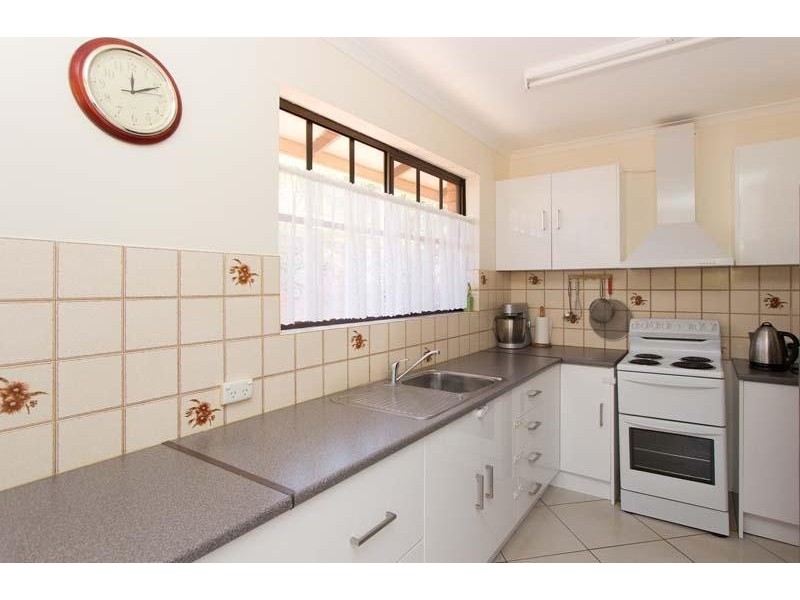 2/2 Robert Street, Broome WA 6725