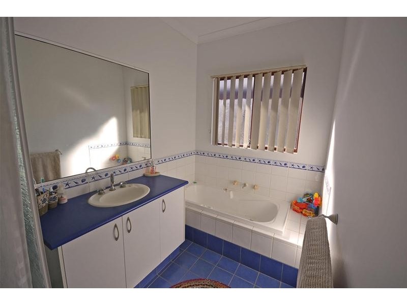 16 Goshawk Loop, Djugun WA 6725