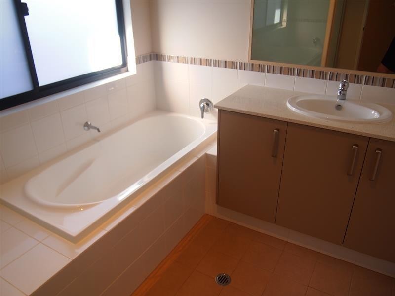 13 Nishioka Way, Bilingurr WA 6725