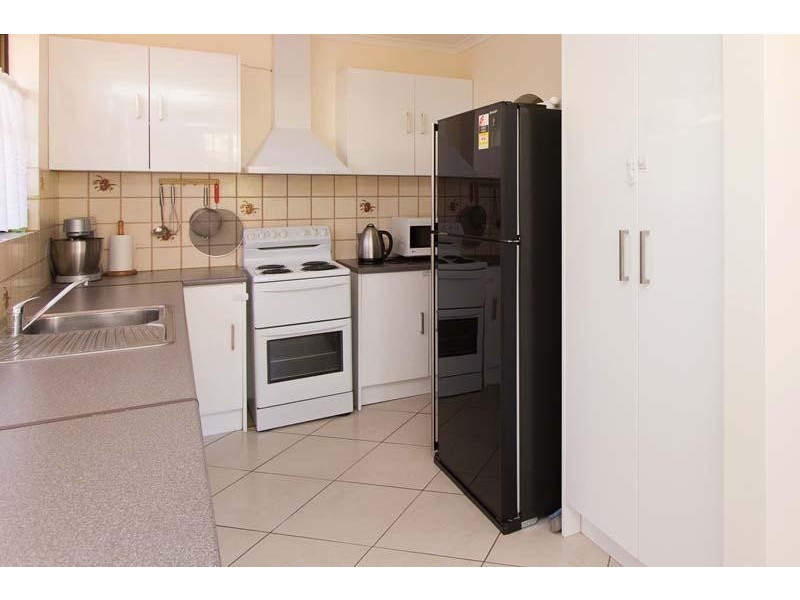 2/2 Robert Street, Broome WA 6725