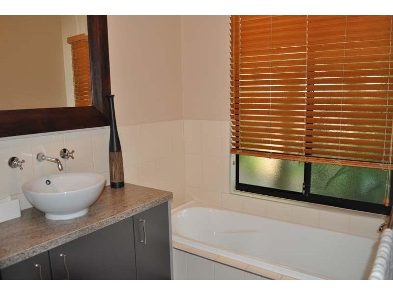 10 Quoll Way, Djugun WA 6725