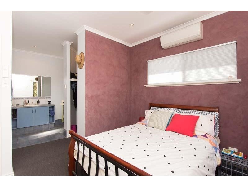 25 Bowerbird Loop, Djugun WA 6725