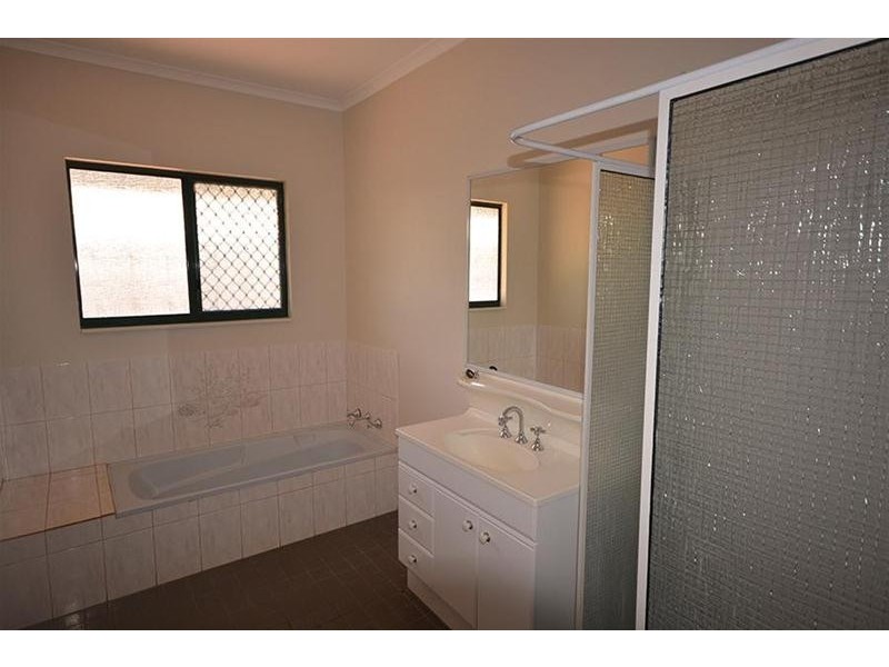 5 Macnee Court, Cable Beach WA 6726