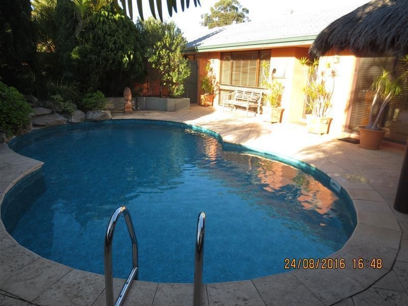 241 Camberwarra  Drive, Craigie WA 6025