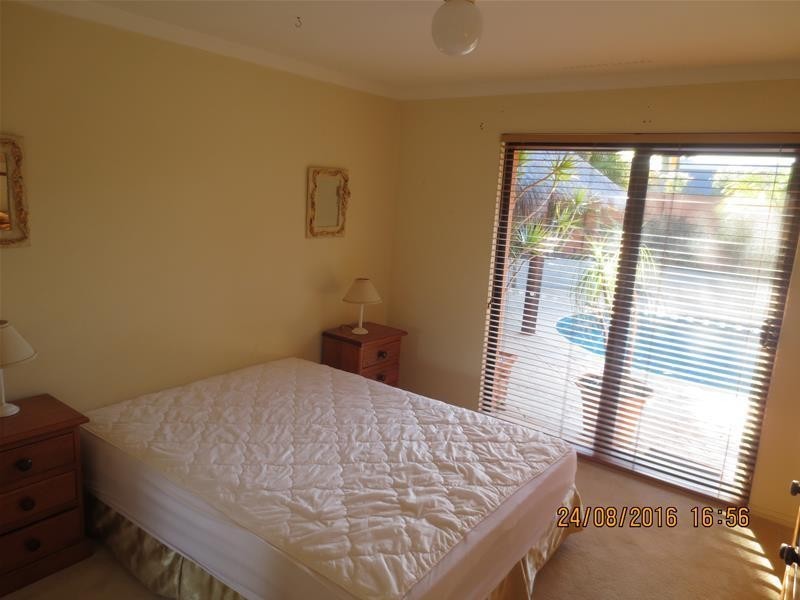 241 Camberwarra  Drive, Craigie WA 6025